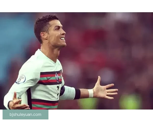 球星c罗：传奇背后鲜为人知的拼搏与坚持